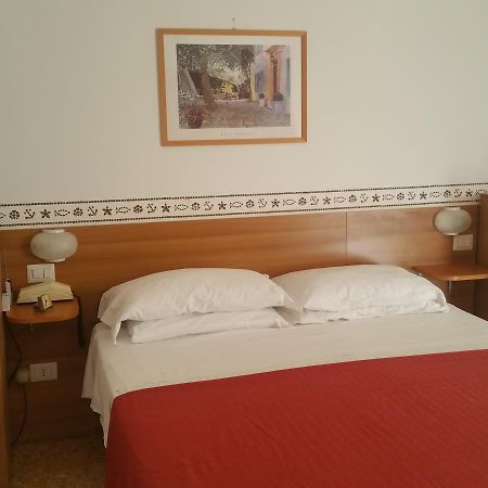 Albergo Nettuno レーリチ エクステリア 写真